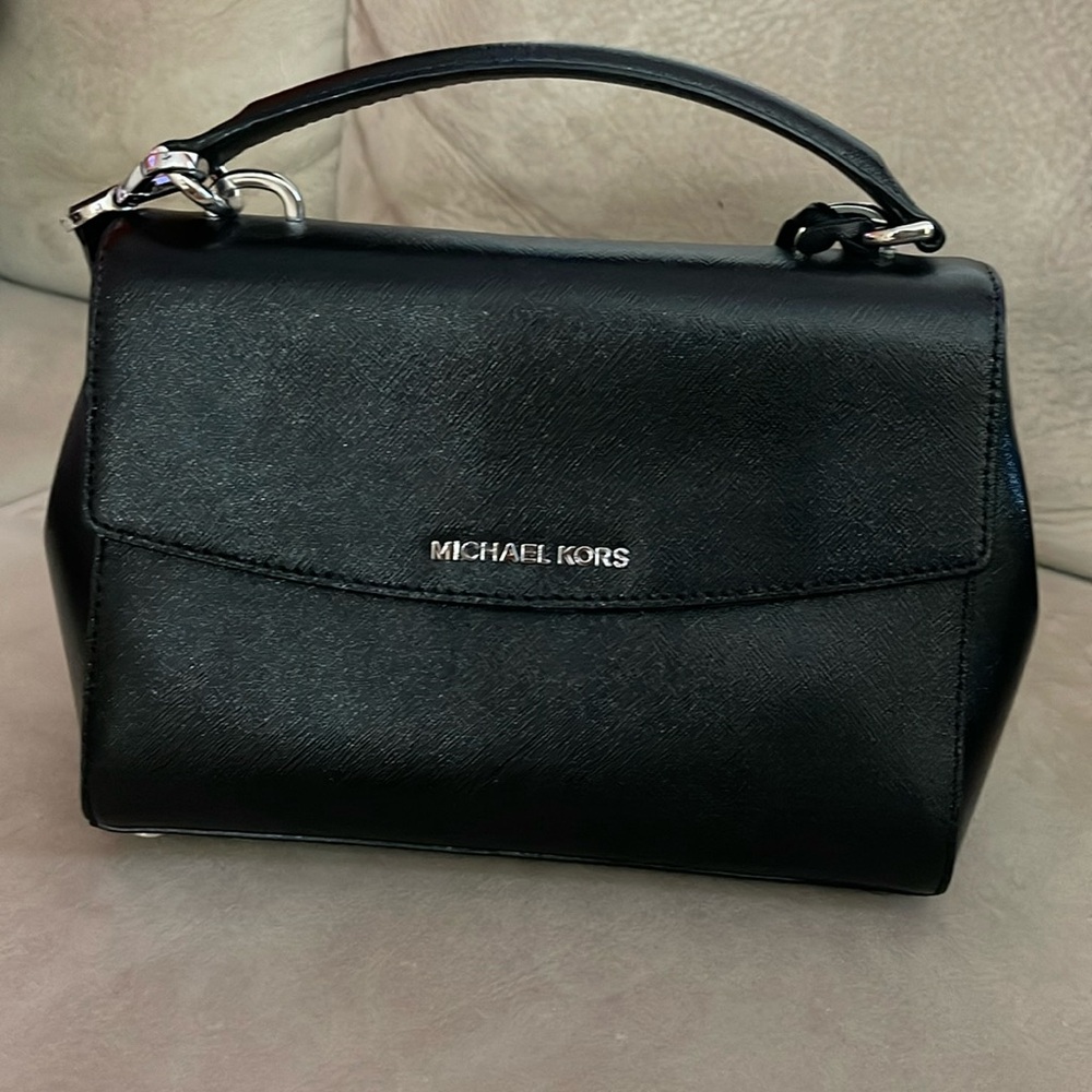 Michael Kors Black lady handbag